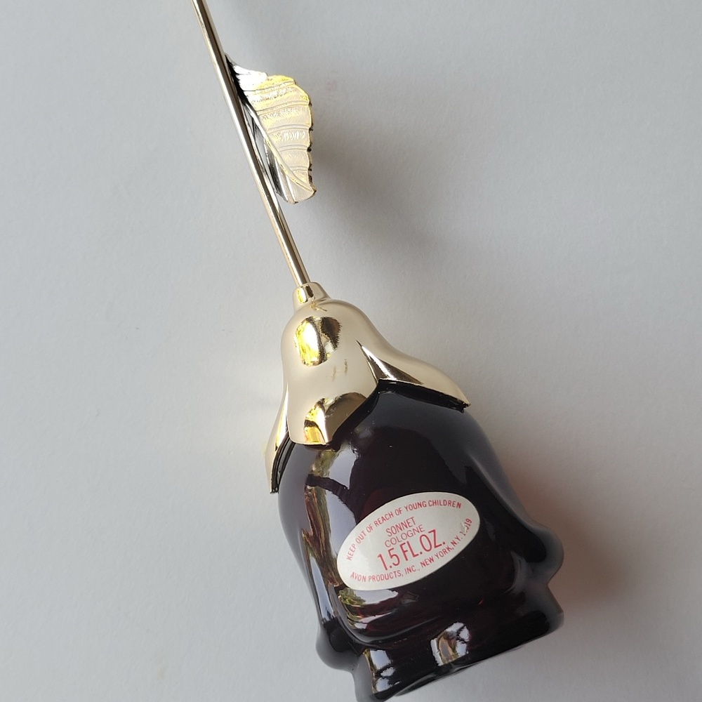 Vintage AVON Courting Rose Moonwind Cologne Ruby Red Bottle